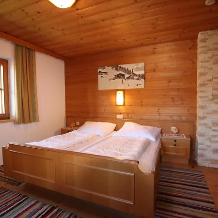 Ponyhof Wild4462 فيلدشوناو